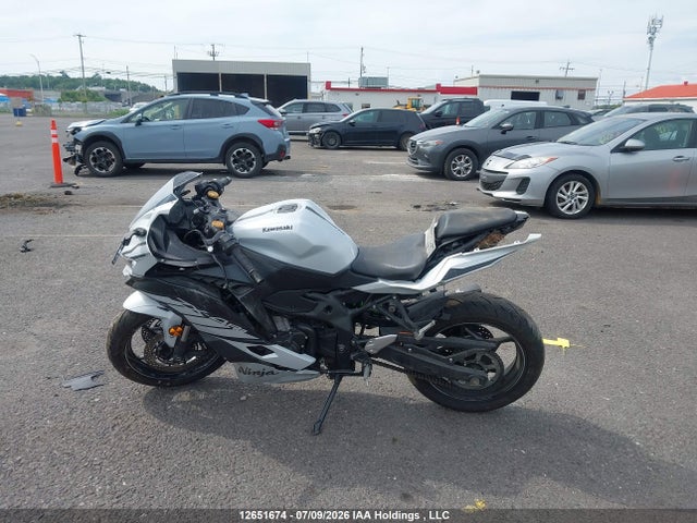 12651674 :رقم المزاد ، ML5ZXCS11SDA41109 vin ، 2025 Kawasaki Zx400 S مزاد بيع
