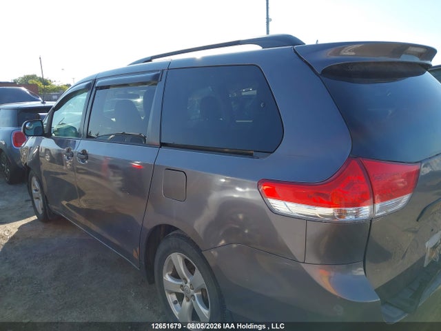 Продаж на аукціоні авто 2012 Toyota Sienna, vin: 5TDZK3DC7CS222334, номер лоту: 12651679