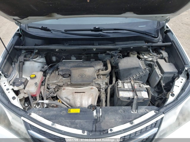 2T3BFREV5EW193796 Toyota RAV4 LE