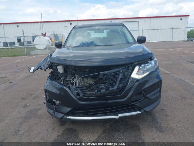 12651722 :رقم المزاد ، 5N1AT2MV3JC717940 vin ، 2018 Nissan Rogue Sv/sl مزاد بيع