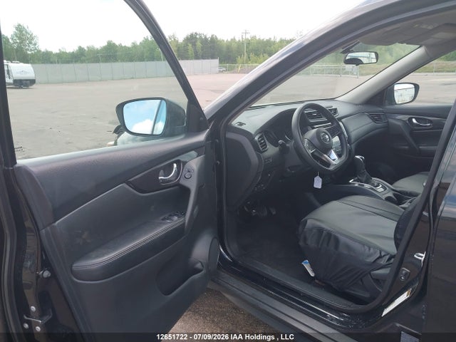 12651722 :رقم المزاد ، 5N1AT2MV3JC717940 vin ، 2018 Nissan Rogue Sv/sl مزاد بيع