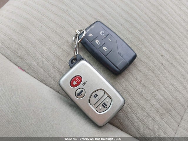 12651746 :رقم المزاد ، 2T1BU4EE5AC216099 vin ، 2010 Toyota Corolla Le مزاد بيع