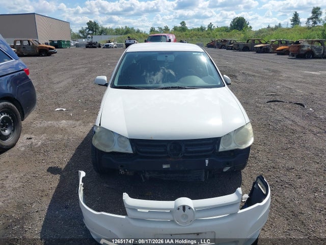 2010 Volkswagen Golf City 2.0l მანქანა იყიდება აუქციონზე, vin: 9BWEL4BE7A4001871, აუქციონის ნომერი: 12651747