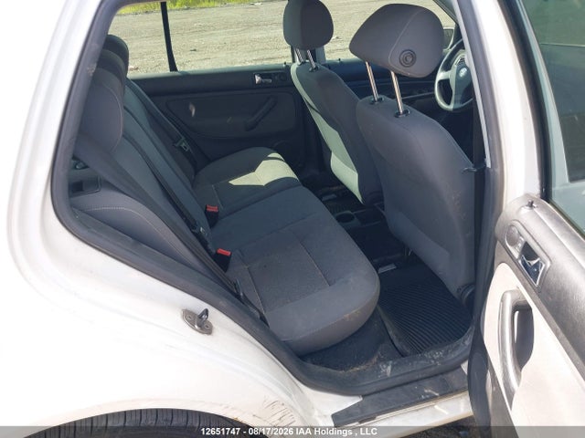 2010 Volkswagen Golf City 2.0l მანქანა იყიდება აუქციონზე, vin: 9BWEL4BE7A4001871, აუქციონის ნომერი: 12651747