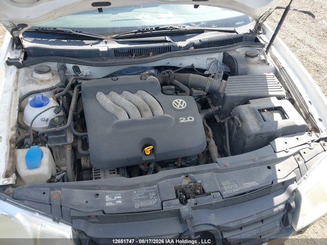 2010 Volkswagen Golf City 2.0l მანქანა იყიდება აუქციონზე, vin: 9BWEL4BE7A4001871, აუქციონის ნომერი: 12651747