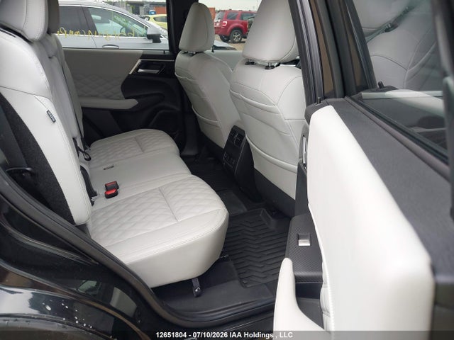 2024 Mitsubishi Outlander Le/se/sel მანქანა იყიდება აუქციონზე, vin: JA4J4VA85RZ602308, აუქციონის ნომერი: 12651804