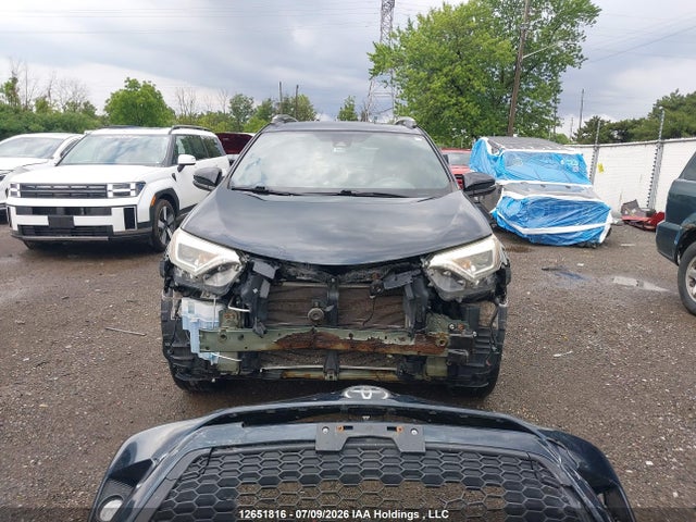 Продажа на аукционе авто 2017 Toyota Rav4 Se, vin: 2T3JFREV8HW693516, номер лота: 12651816