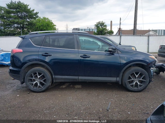 Продажа на аукционе авто 2017 Toyota Rav4 Se, vin: 2T3JFREV8HW693516, номер лота: 12651816