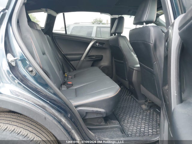 Продажа на аукционе авто 2017 Toyota Rav4 Se, vin: 2T3JFREV8HW693516, номер лота: 12651816
