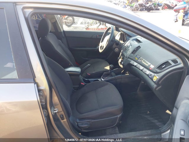 2011 Kia Forte5 2.0l Ex მანქანა იყიდება აუქციონზე, vin: KNAFU5A23B5395905, აუქციონის ნომერი: 12645672