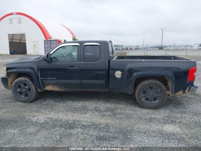 Продажа на аукционе авто 2008 Chevrolet Silverado K1500, vin: 2GCEK190181106546, номер лота: 12651895