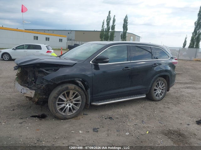 Продаж на аукціоні авто 2015 Toyota Highlander Xle, vin: 5TDJKRFH7FS182852, номер лоту: 12651898