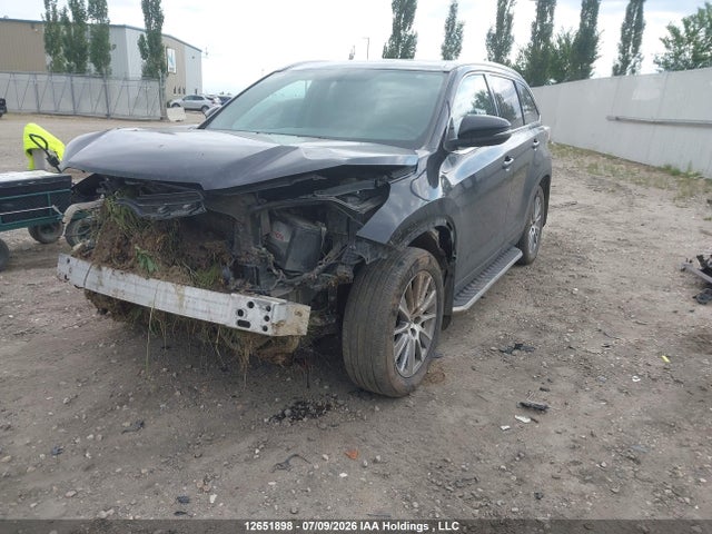 Продаж на аукціоні авто 2015 Toyota Highlander Xle, vin: 5TDJKRFH7FS182852, номер лоту: 12651898