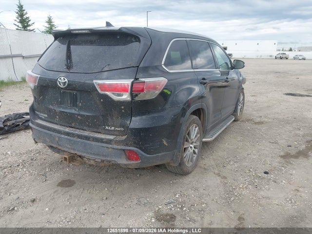 Продаж на аукціоні авто 2015 Toyota Highlander Xle, vin: 5TDJKRFH7FS182852, номер лоту: 12651898