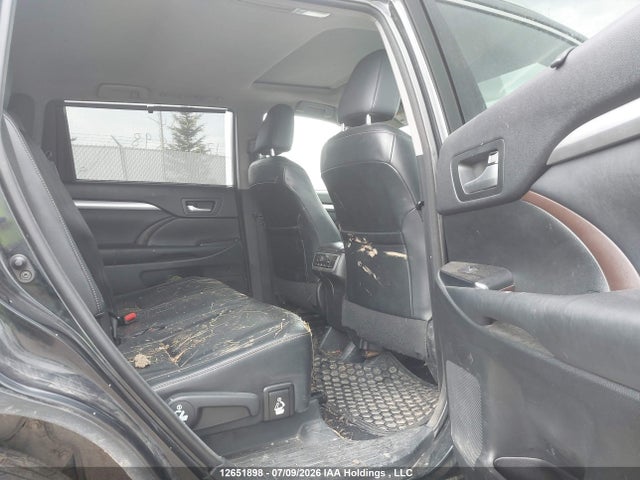 Продаж на аукціоні авто 2015 Toyota Highlander Xle, vin: 5TDJKRFH7FS182852, номер лоту: 12651898