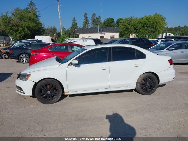 Продаж на аукціоні авто 2015 Volkswagen Jetta 1.8 Tsi Highline, vin: 3VWL07AJ7FM229923, номер лоту: 12651906