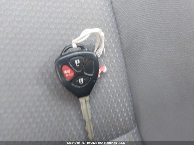 12651910 :رقم المزاد ، 2T1KE4EE7AC034353 vin ، 2010 Toyota Matrix مزاد بيع