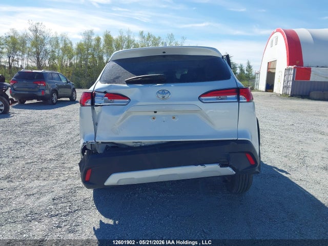 7MUCAABG9RV116243 Toyota Corolla Cross Le
