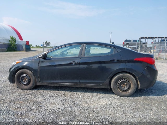 2013 Hyundai Elantra Gl მანქანა იყიდება აუქციონზე, vin: 5NPDH4AE7DH167721, აუქციონის ნომერი: 12640581