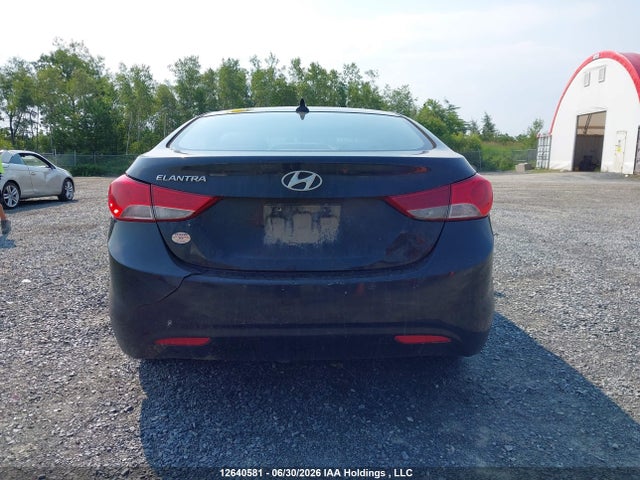 2013 Hyundai Elantra Gl მანქანა იყიდება აუქციონზე, vin: 5NPDH4AE7DH167721, აუქციონის ნომერი: 12640581