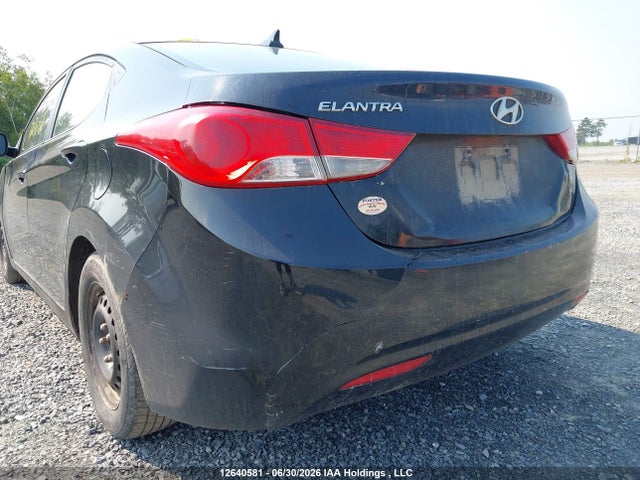 2013 Hyundai Elantra Gl მანქანა იყიდება აუქციონზე, vin: 5NPDH4AE7DH167721, აუქციონის ნომერი: 12640581