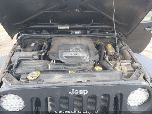 1C4BJWDG7HL713035 Jeep Wrangler Unlimited Sport