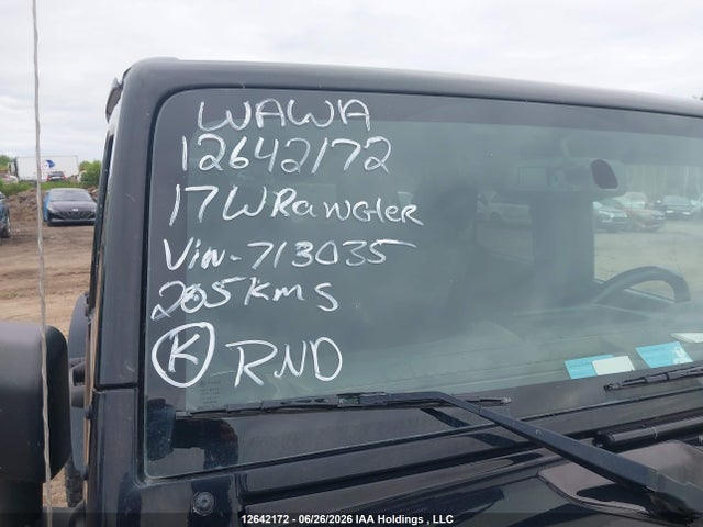 1C4BJWDG7HL713035 Jeep Wrangler Unlimited Sport