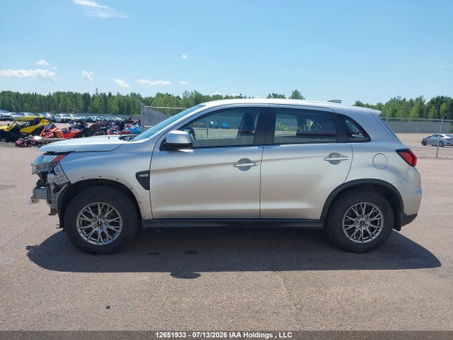 12651933 :رقم المزاد ، JA4AJ3AUXLU605090 vin ، 2020 Mitsubishi Rvr Es مزاد بيع