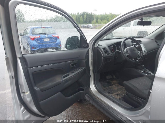 12651933 :رقم المزاد ، JA4AJ3AUXLU605090 vin ، 2020 Mitsubishi Rvr Es مزاد بيع