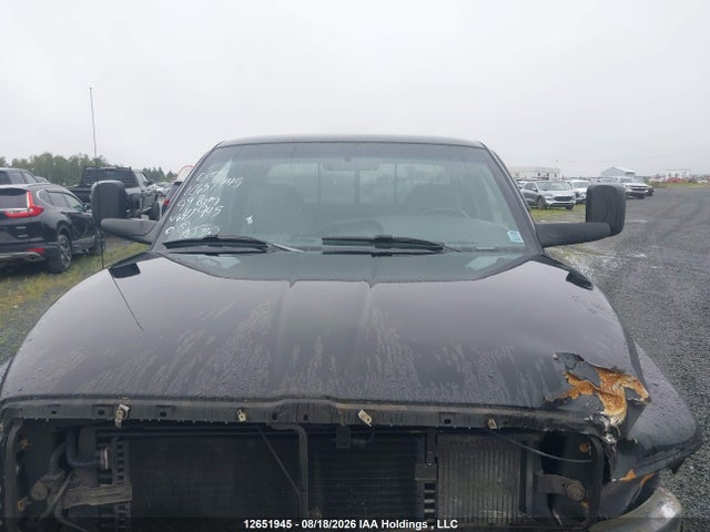 1999 Dodge Ram 2500 St მანქანა იყიდება აუქციონზე, vin: 1B7KF2364XJ647945, აუქციონის ნომერი: 12651945