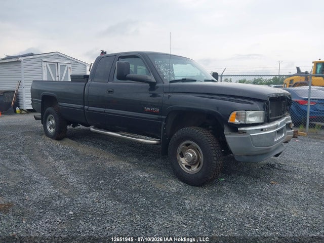 1999 Dodge Ram 2500 St მანქანა იყიდება აუქციონზე, vin: 1B7KF2364XJ647945, აუქციონის ნომერი: 12651945