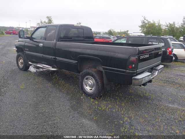 1999 Dodge Ram 2500 St მანქანა იყიდება აუქციონზე, vin: 1B7KF2364XJ647945, აუქციონის ნომერი: 12651945
