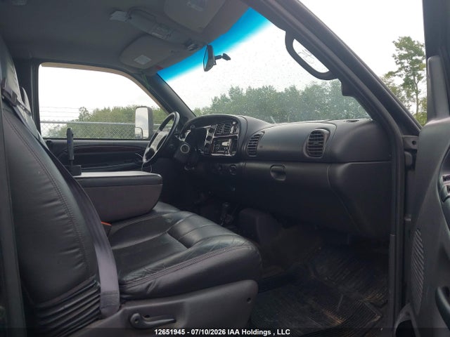 1999 Dodge Ram 2500 St მანქანა იყიდება აუქციონზე, vin: 1B7KF2364XJ647945, აუქციონის ნომერი: 12651945