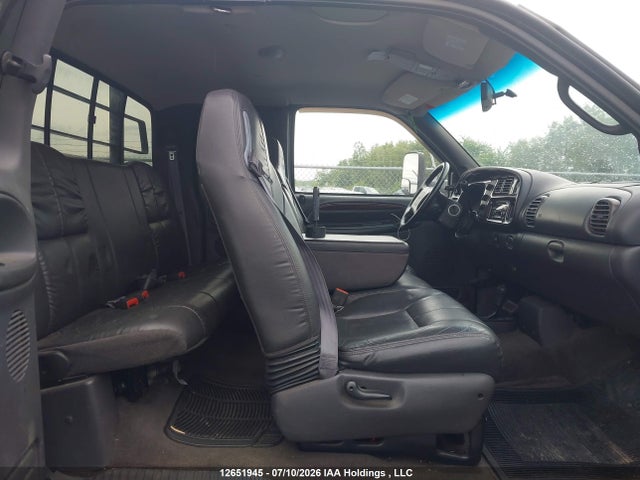 1999 Dodge Ram 2500 St მანქანა იყიდება აუქციონზე, vin: 1B7KF2364XJ647945, აუქციონის ნომერი: 12651945