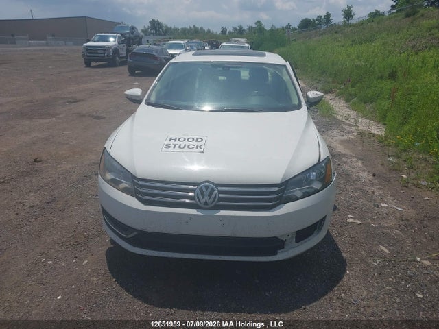 2012 Volkswagen Passat მანქანა იყიდება აუქციონზე, vin: 1VWBH7A35CC012972, აუქციონის ნომერი: 12651959