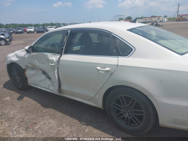 2012 Volkswagen Passat მანქანა იყიდება აუქციონზე, vin: 1VWBH7A35CC012972, აუქციონის ნომერი: 12651959