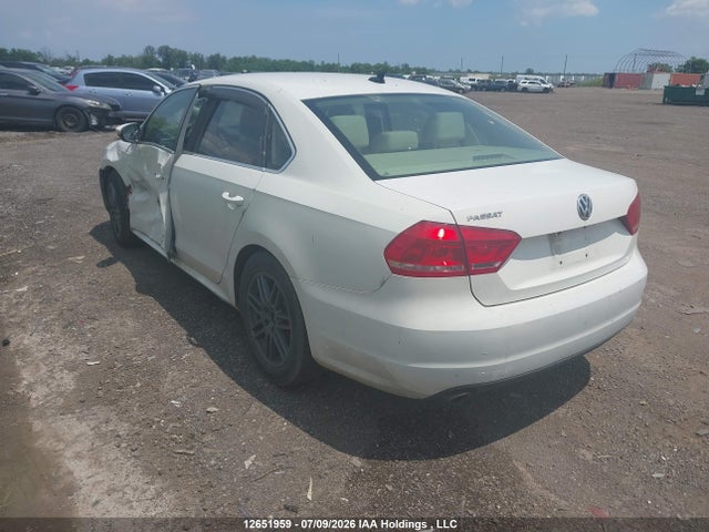 2012 Volkswagen Passat მანქანა იყიდება აუქციონზე, vin: 1VWBH7A35CC012972, აუქციონის ნომერი: 12651959