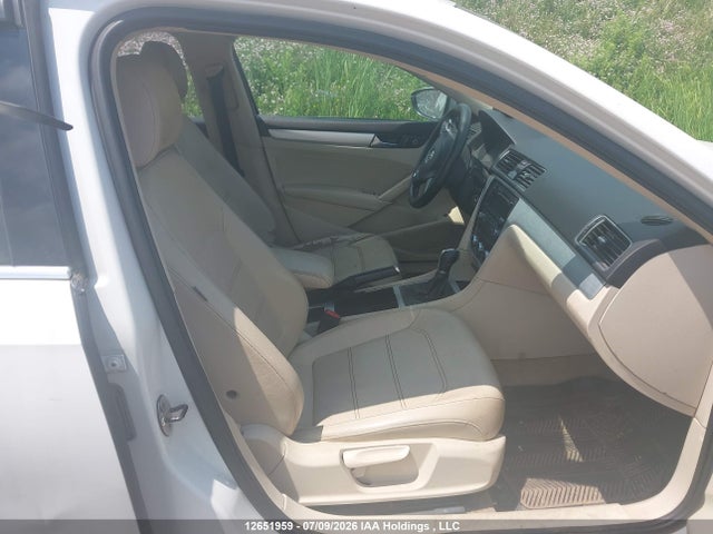 2012 Volkswagen Passat მანქანა იყიდება აუქციონზე, vin: 1VWBH7A35CC012972, აუქციონის ნომერი: 12651959