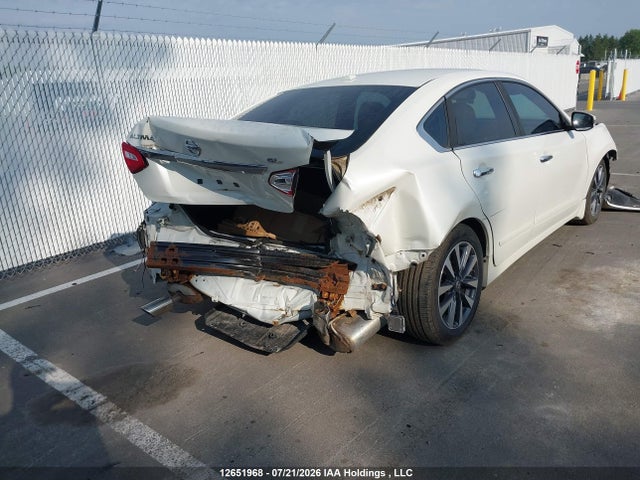1N4AL3AP2HN328100 Nissan Altima 2.5/s/sv/sl/sr