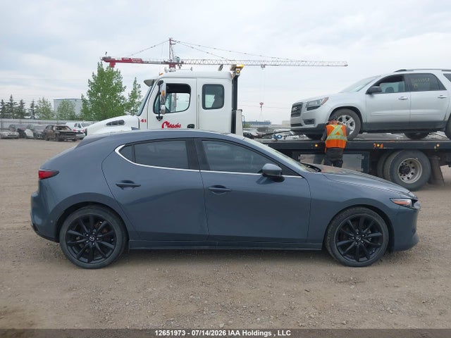 Продажа на аукционе авто 2019 Mazda Mazda3 Gt, vin: JM1BPAMM7K1106952, номер лота: 12651973