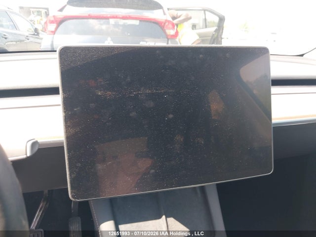 Tesla Model Y Long Range 2024 7SAYGDEE7RF076570 Image 7