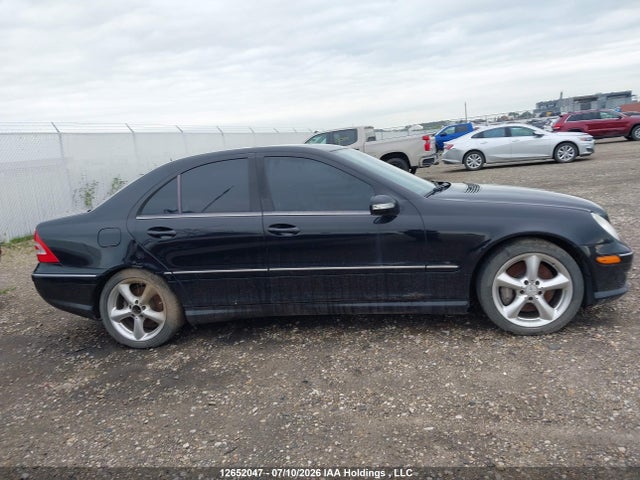 2006 Mercedes-benz C-class მანქანა იყიდება აუქციონზე, vin: WDBRF52J96F758044, აუქციონის ნომერი: 12652047