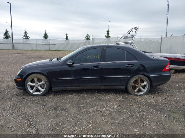 2006 Mercedes-benz C-class მანქანა იყიდება აუქციონზე, vin: WDBRF52J96F758044, აუქციონის ნომერი: 12652047