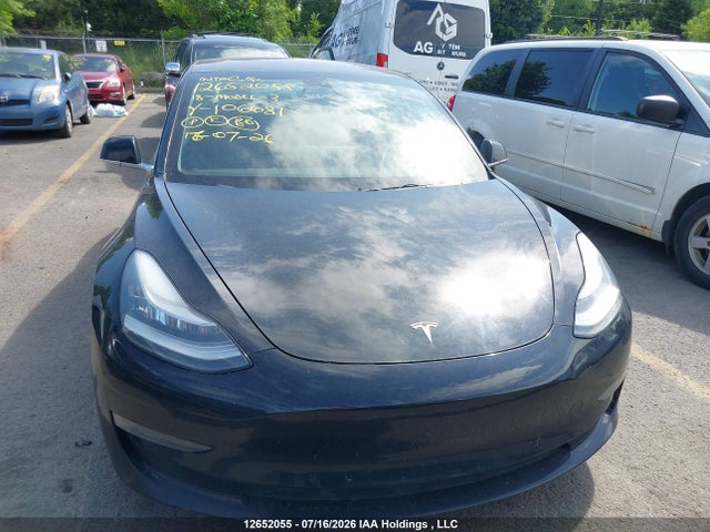 5YJ3E1EB6JF106681 Tesla Model 3 Long Range/performance