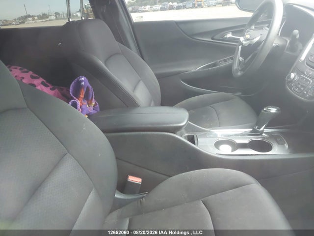 Chevrolet Malibu 2019 1G1ZD5ST1KF105560 Image 5