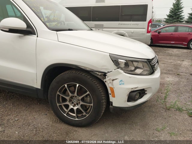 Продаж на аукціоні авто 2016 Volkswagen Tiguan Comfort/high/r-line/sp Ed, vin: WVGJV7AX5GW012500, номер лоту: 12652069
