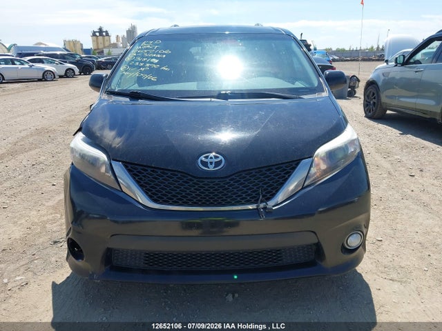 Продажа на аукционе авто 2013 Toyota Sienna Sport, vin: 5TDXK3DC1DS318131, номер лота: 12652106