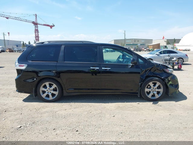 Продажа на аукционе авто 2013 Toyota Sienna Sport, vin: 5TDXK3DC1DS318131, номер лота: 12652106