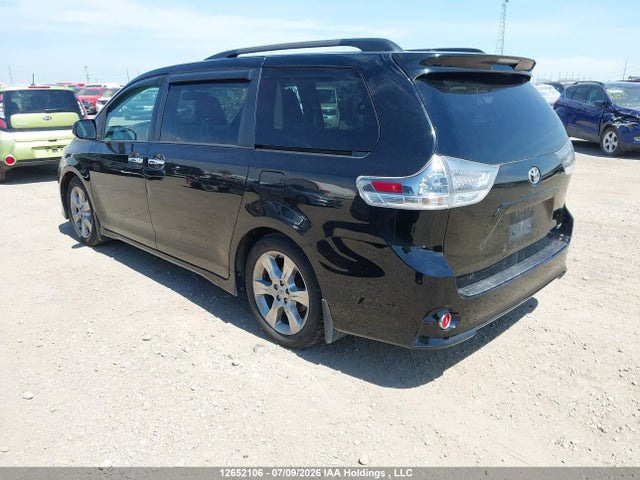 Продажа на аукционе авто 2013 Toyota Sienna Sport, vin: 5TDXK3DC1DS318131, номер лота: 12652106