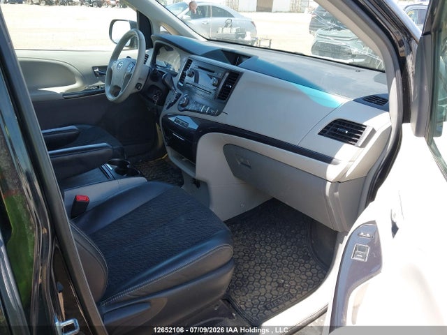 Продажа на аукционе авто 2013 Toyota Sienna Sport, vin: 5TDXK3DC1DS318131, номер лота: 12652106